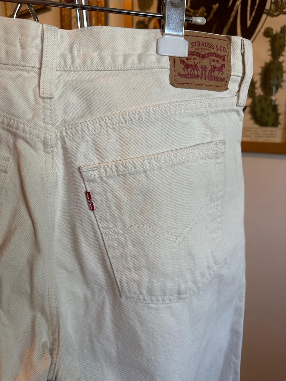 Women's Cream White Levi's 94' Baggy 90s Style High Rise Denim Mom Jeans - Picture 3 of 4